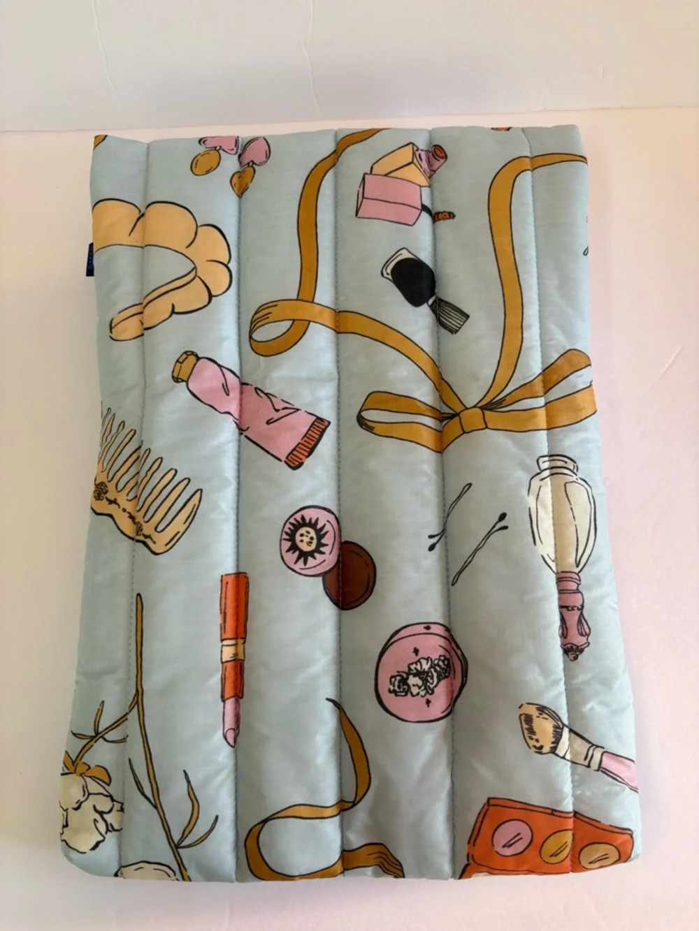 NWOT BAGGU 13